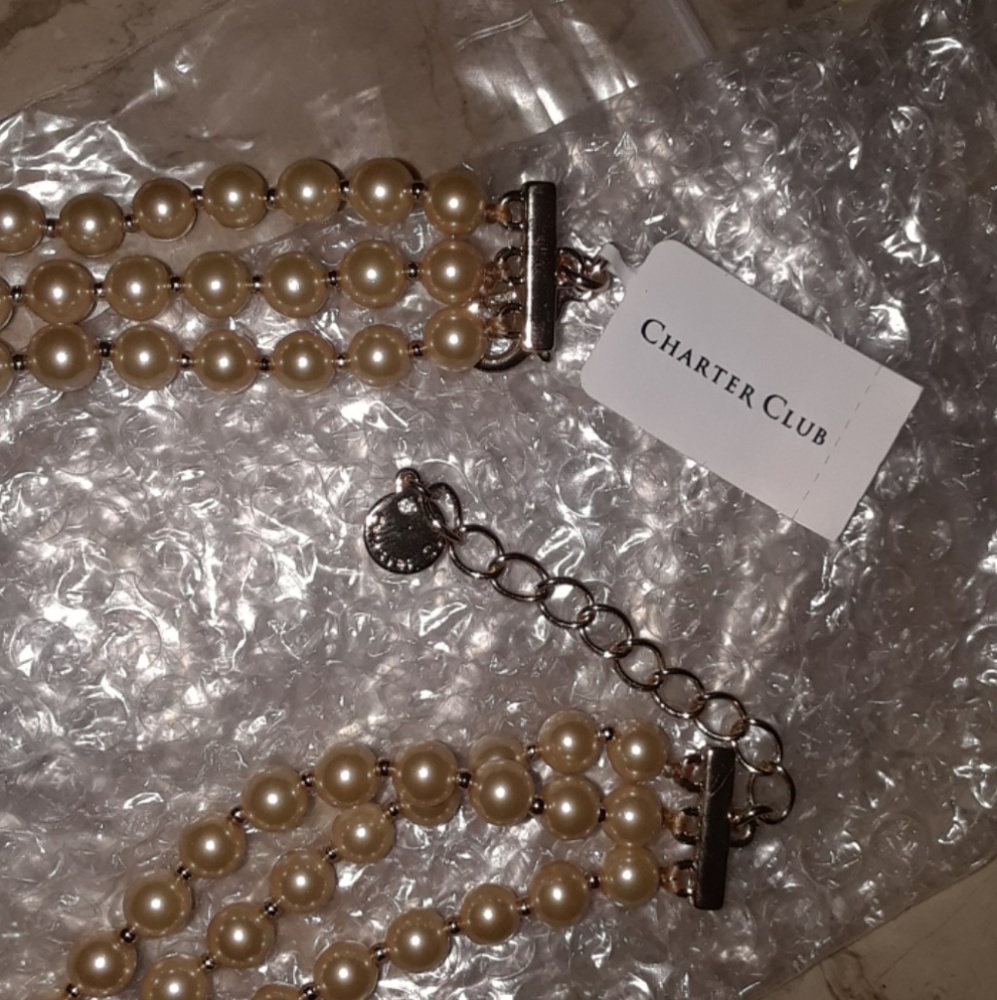 3 Row pearl necklaces